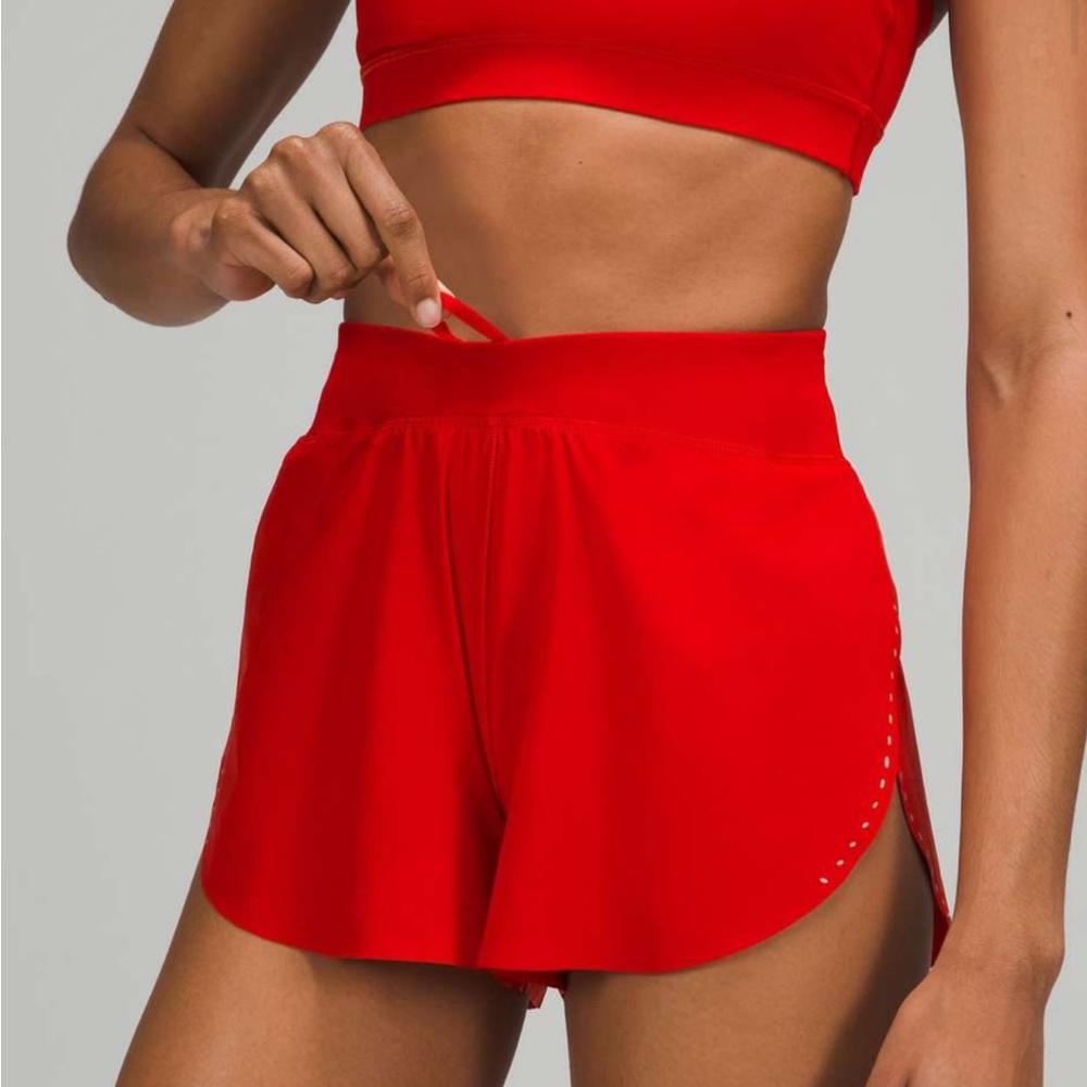 GUC! Lululemon Find Your Pace High-Rise Lined Short 3"
Dark Red